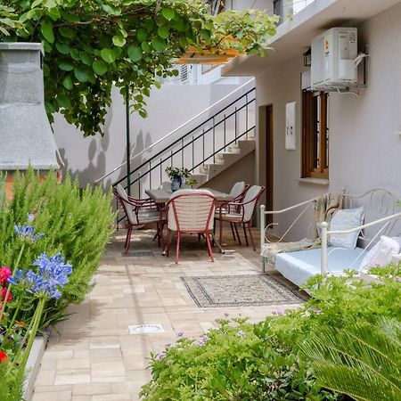 Garden Apartment ヴェラ・ルカ エクステリア 写真